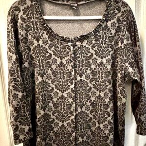 Rafaella Plus Sized Dark Gray and Black Patterned Knit Button-Up Top